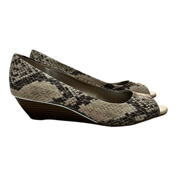 Alfani Shoes - ALFANI Snakeskin Print Peep Toe Wedge Shoes Size 6.5 NEW IN BOX